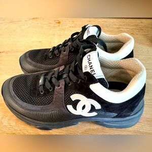 100% authentic Chanel sneakers in great condition. Without dust bags and box